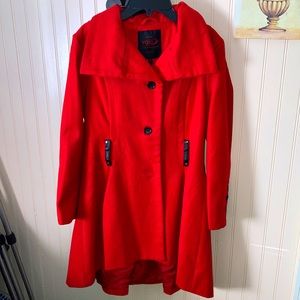 Coat Size: L (12-14) in Kids Color: Red